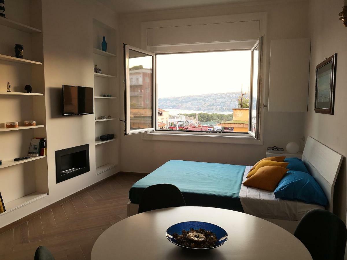Casa Wenner 1 Apartment Napoli Bagian luar foto