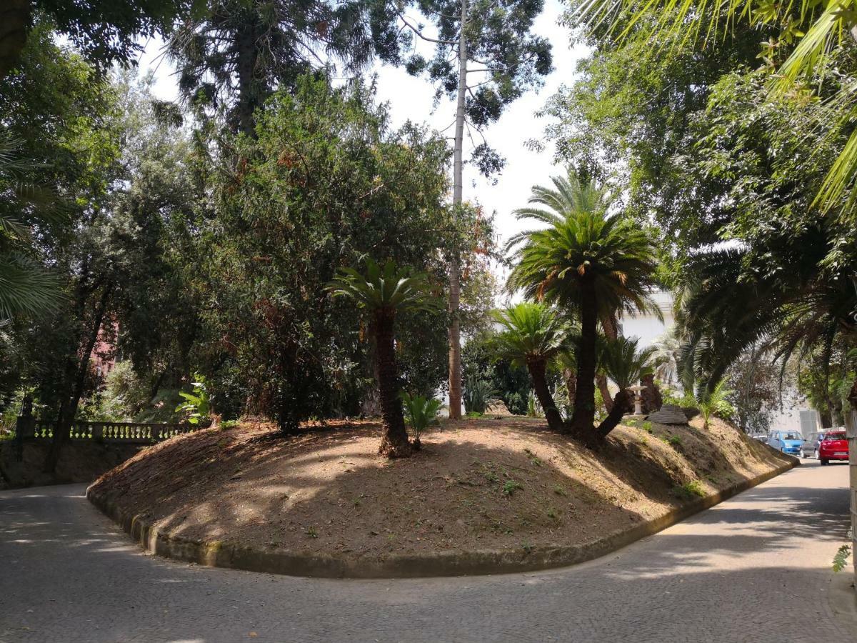 Casa Wenner 1 Apartment Napoli Bagian luar foto
